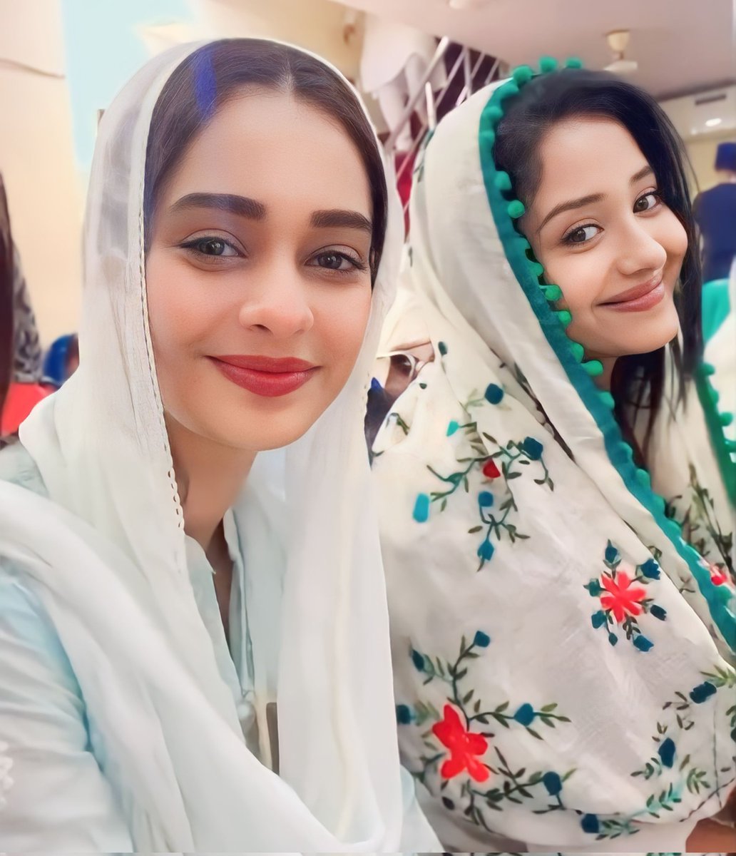 magicjunerain's tweet photo. Mehra Sisters ❤️🥹

#MugdhaChaphekar #TinaPhilip #Prachi #Rhea #KumkumBhagya https://t.co/hALakhBIxE