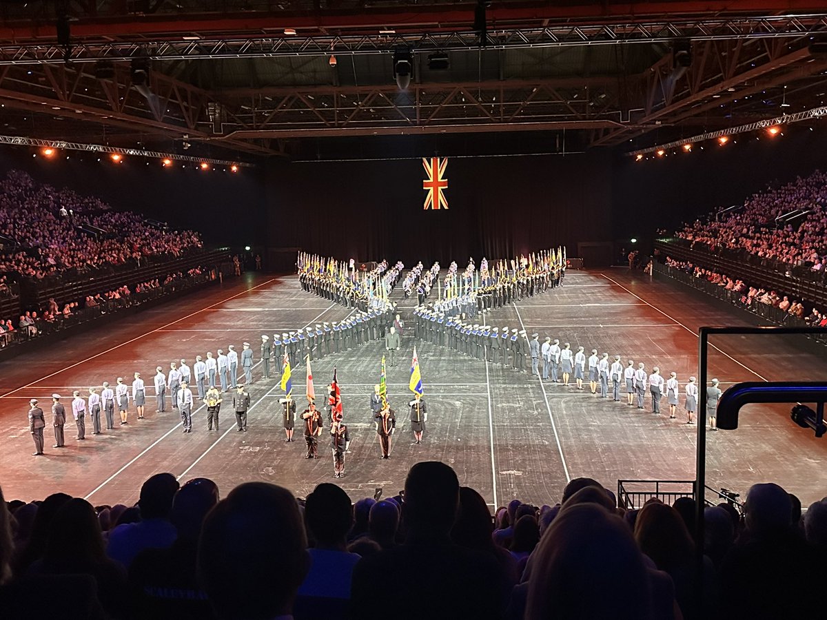 Charlotte & Annika tweet media