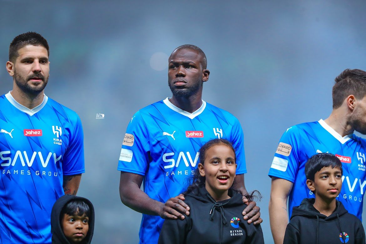 🎙️ كوليبالي:

حققت 5 بطولات وحالياً 6 مع الهلال في كأس موسم الرياض