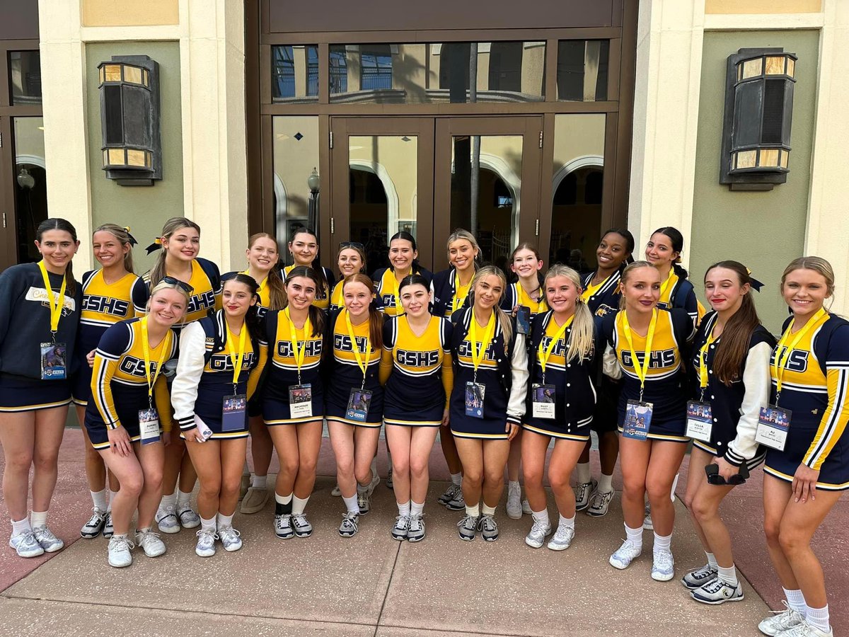 We are exited to announce that our cheerleading squad will be moving on to FINALS at Nationals today! Best of luck Warriors 💛👐🏼💙