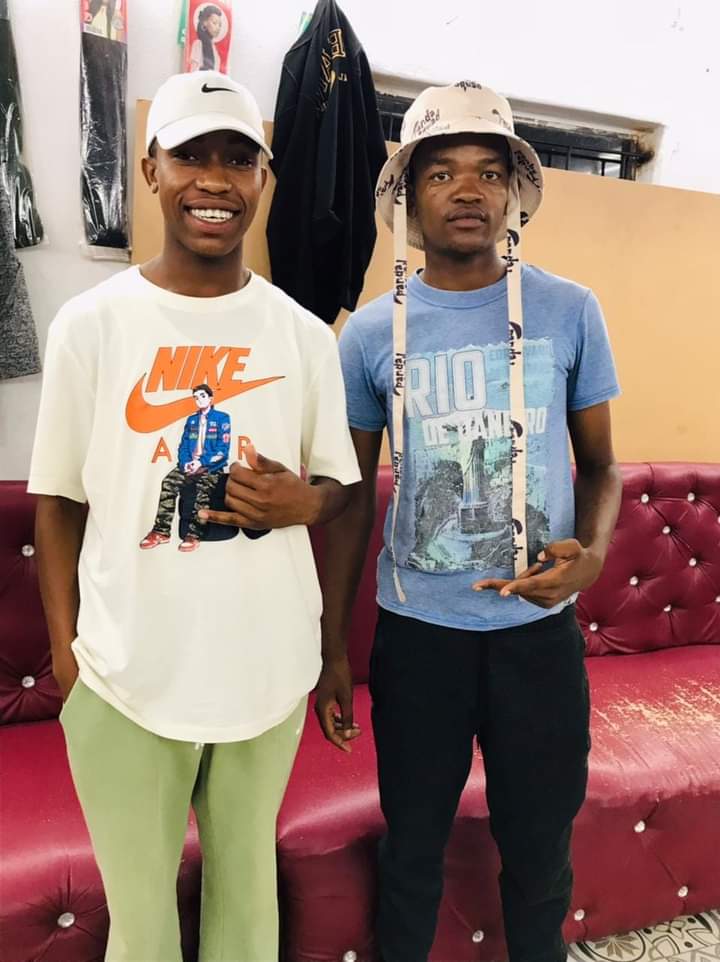 Spot on📍
Khaki bucket hat👒

📞📲 0760602847