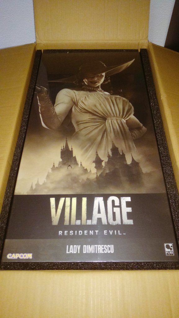 darisanch's tweet image. Menuda puñetera pasada! 🥲
Por cierto, primer pedido con la gente maja de @frikileria y todo sensacional, repito seguro.
#ResidentEvil #LadyDimitrescu #PureArts #ResidentEvilVillage