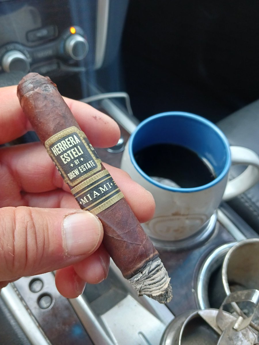 Farmer'sSheepdog (@rogerkholley1) on Twitter photo Only have time this morning for a corona. Still π―π₯π¨
<a href="/drewestatecigar/">Drew Estate Cigars</a>
<a href="/herreraesteli/">Willy Herrera</a> Only have time this morning for a corona. Still π―π₯π¨
<a href="/drewestatecigar/">Drew Estate Cigars</a>
<a href="/herreraesteli/">Willy Herrera</a>