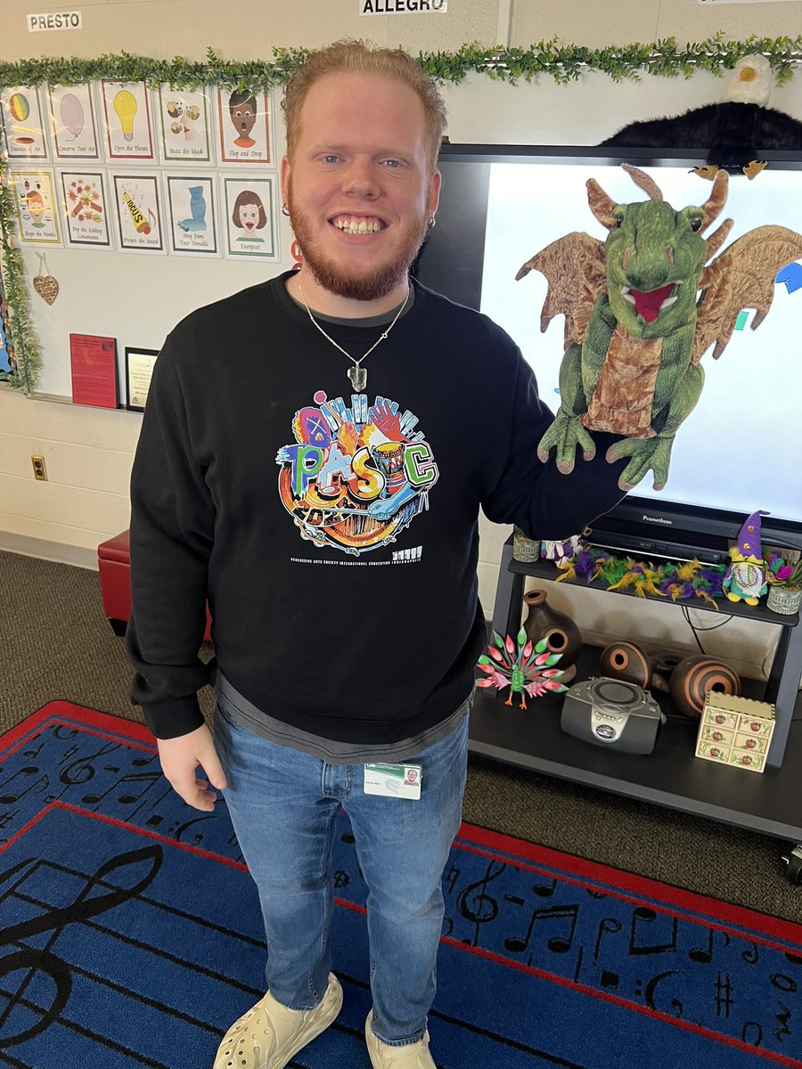 vheemusic's tweet photo. #SuperStarIntern Gaven Bell
Gaven is the best of the best! I have enjoyed every minute of our time together in his internship He is fun to work with and is dedicated to music education. He makes me so excited about the future! @UAB_DOM @UABArts @UABEducation
πGo Blazers! https://t.co/I5WcRN6LZu
