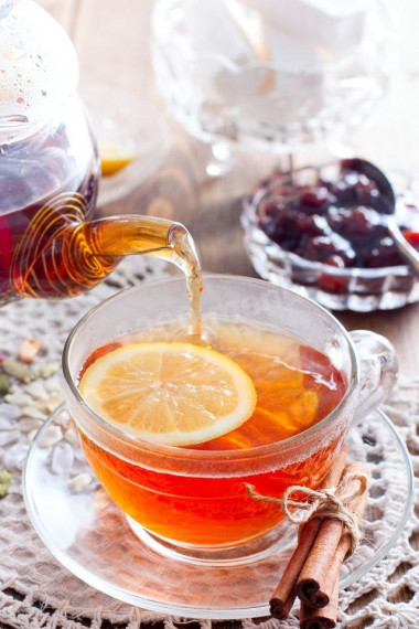 ЧАЙ С КОРИЦЕЙ🍵💚
⠀
Ароматно, насыщенно, быстро, для вечерних посиделок!
⠀
Чай с корицей получается очень пряный. Специя придает ему удивительный, теплый, уютный и манящий запах.
⠀
Вы легко приготовите этот напиток не затратив много времени. 
⠀
#чай #корица #вкусно #флорида