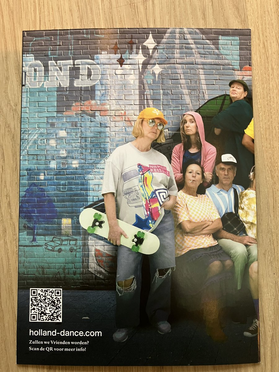 Tweede voorstelling Holland Dance Festival voor mij. Was nooit zo van moderne dans, werd uitgenodigd en… ik vind het echt mooi (en indrukwekkend.