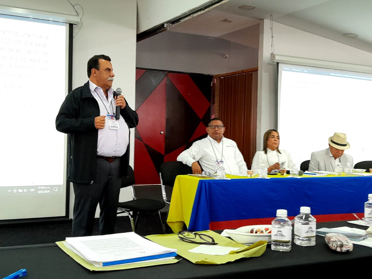 HectorBustmante's tweet photo. Se desarrollo con exito la asamblea nacional extraordinaria de @ascontrolcgr por la defensa del control fiscal, de la carrera administrativa y del bienestar social de los trabajadores. ASCONTROL SIEMPRE CONTIGO @cutcolombia @carloszafra1960 https://t.co/95wfWdEHCU