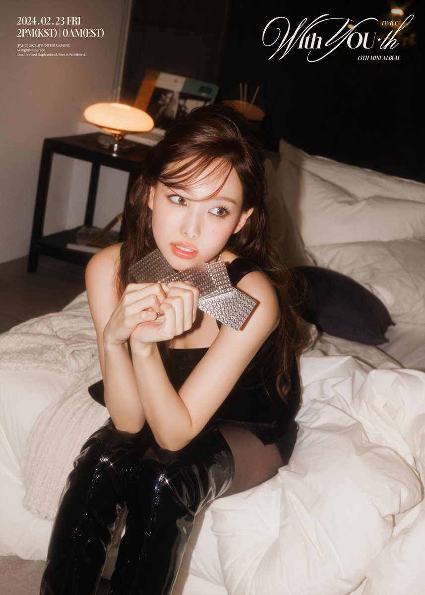 TWICE tweet media
