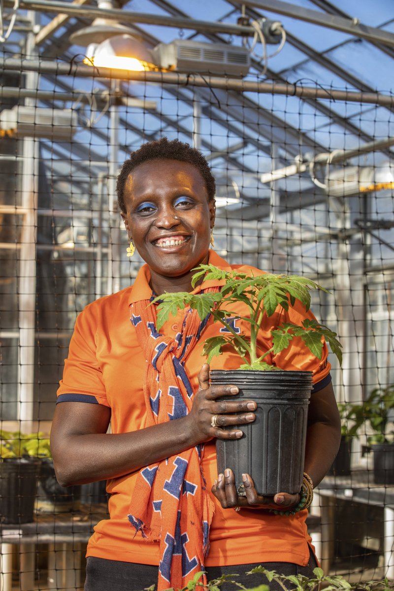 Happy International Day of Women and Girls in Science. I love working with plants, soils, and microbes. A very happy Chemical Ecologist. I continue to celebrate being privileged to be at the frontline of discovery. #womeninscience