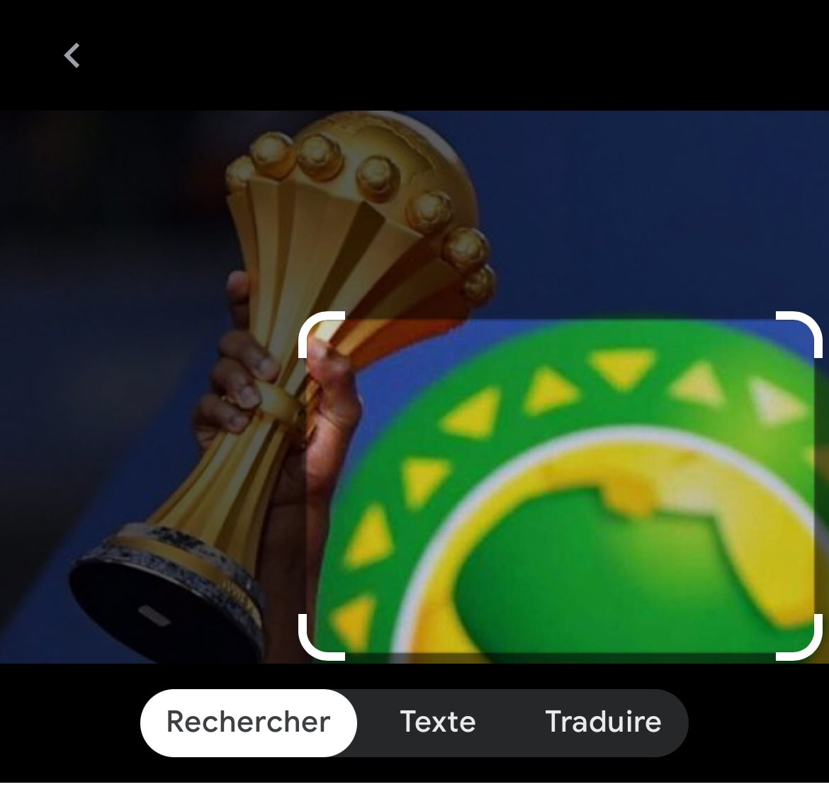 La <a href="/CAF_Online/">CAF Online</a> rend un hommage à la légende du football africain <a href="/E_Adebayor/">Emmanuel Adebayor</a>. L’ancien capitaine des Eperviers du Togo, consultant  <a href="/Newworldtv/">New World TV</a>, sera porteur du trophée ce soir à l’occasion de la finale de la #AFCON2023