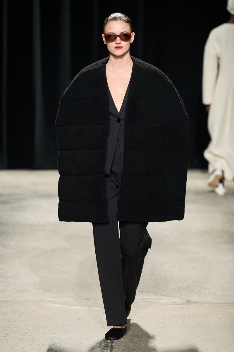 VogueRunway's tweet photo. #Fforme’s fall 2024 collection has arrived. View every look: https://t.co/RduQINvNku https://t.co/4HEqw1DuUL