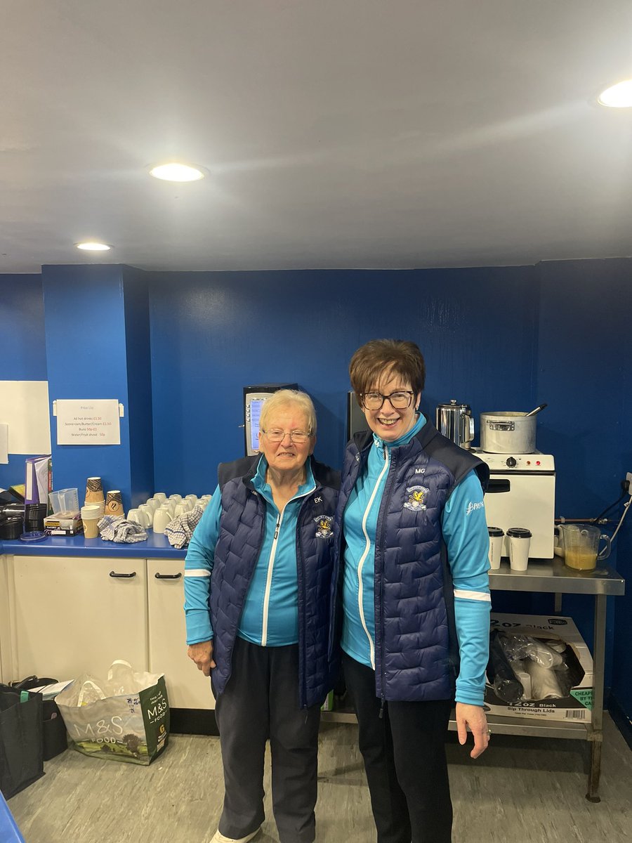 FallMcfall's tweet image. These ladies are worth there weight in gold 🔵⚪️