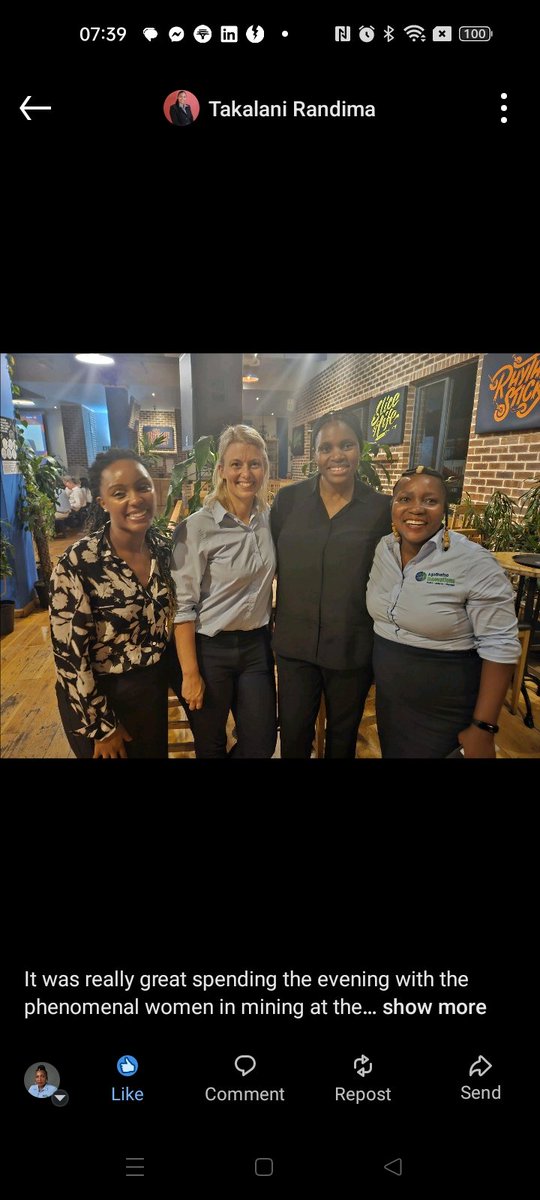 First networking event for me at the Mining Indaba 2024. 
An honour to be hosted by United Mining Services (UMS). Excellent hosts, awesome crowd, relationship building. I had a great time. 
#miningindaba2024 #mi24 #womeninmining #kgothatsoinnovations