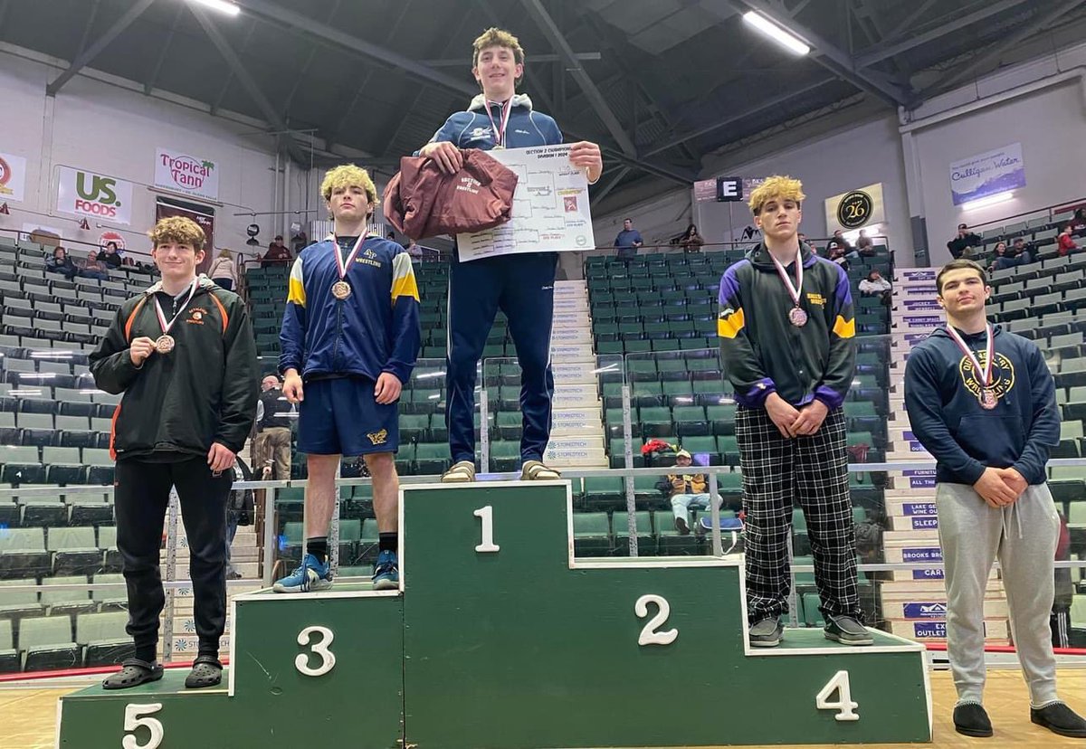 BSpaWrestles's tweet photo. 215- Ben Livingston 4th
215- Sean Pausley 5th
170- Jacob Perkins 4th
160- James Capasso 3rd
145- Aonghus Paige 5th https://t.co/i9jYCwt2ew
