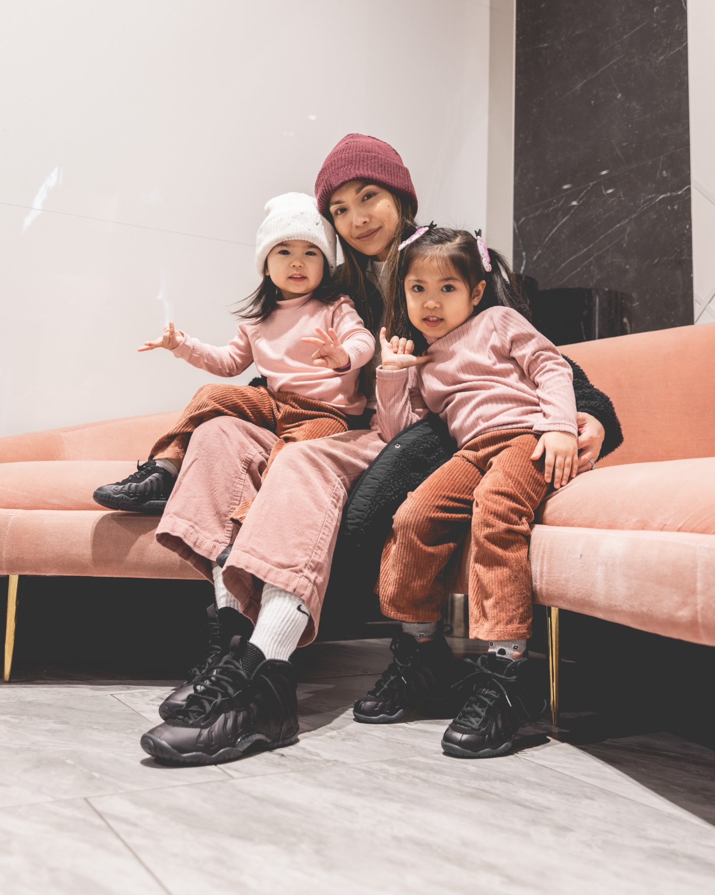 Foot Locker on X Foams for the whole fam The Nike Foamposite One Anthracite is now available in full family sizing. https t XvEKa3E0uO https t OYZZJEN5Cs X