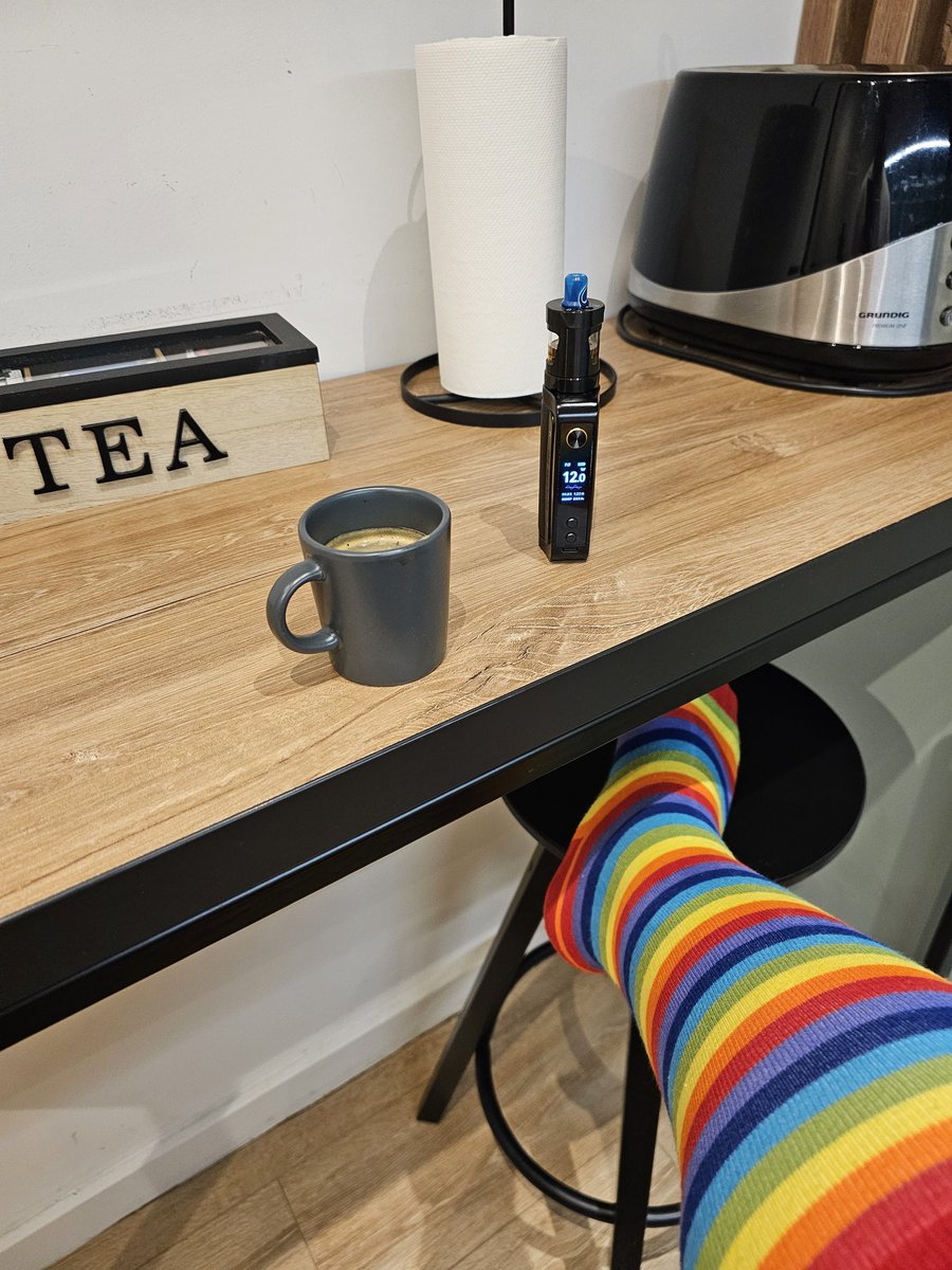 ShandoFluff's tweet image. Just having a coffee UwU