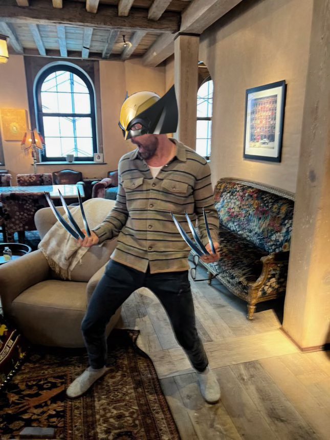 Hoy llega el primer tráiler de #Deadpool3 

#Deadpool3Trailer #DeadPool