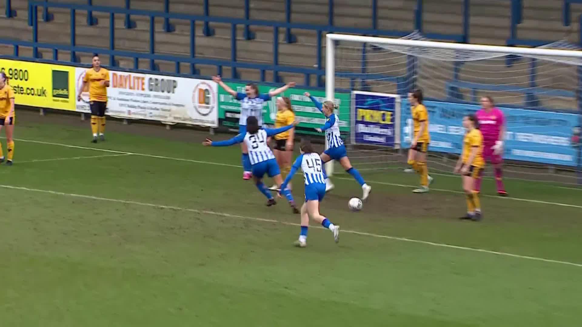 Emma Kullberg grabs her hat-trick for @BHAFCWomen 🎩She's scored three in 8 minutes!#AdobeWomensFACup