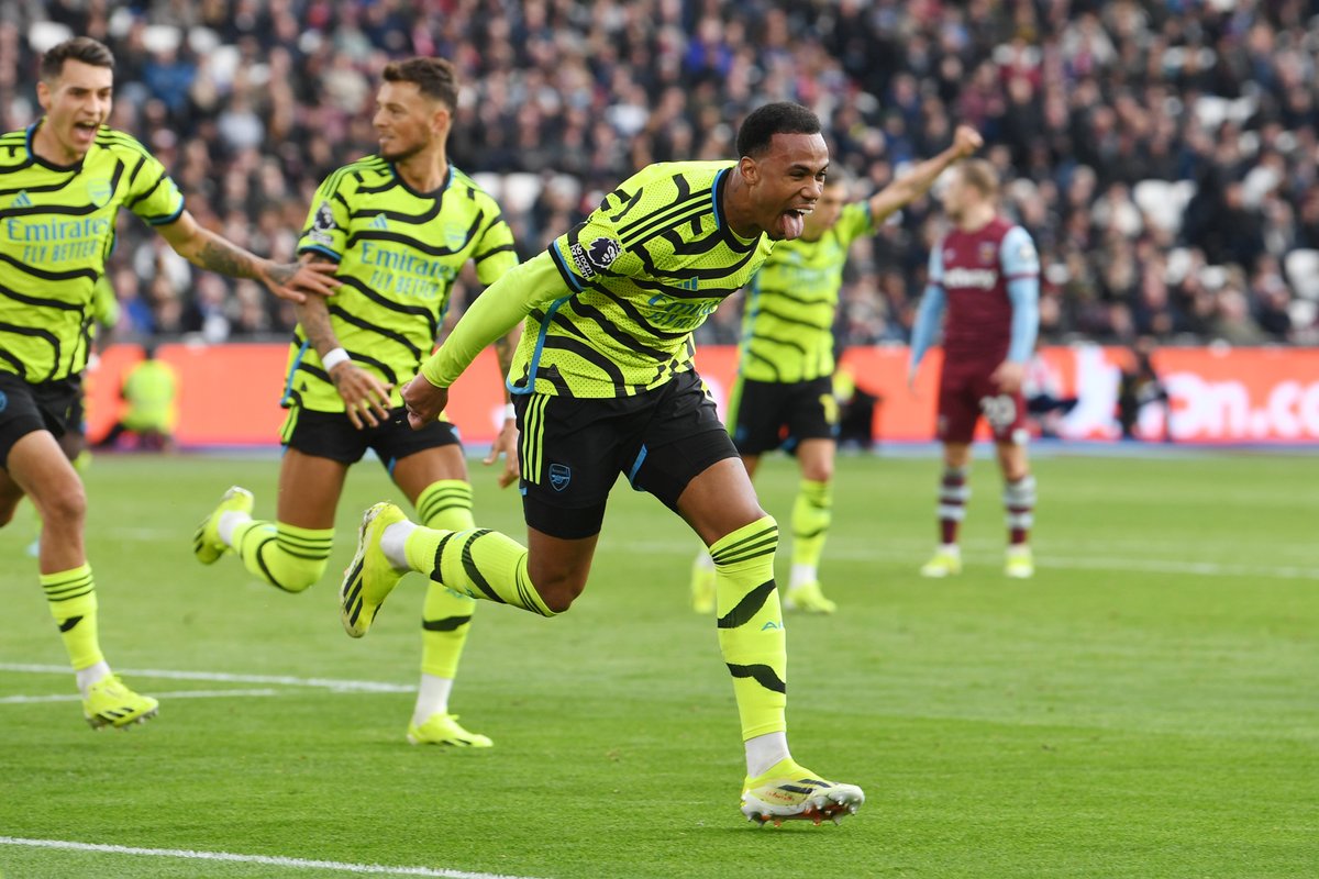 Arsenal's tweet image. What a first half, Gooners! 🤯

Sum it up for us with an emoji 👇