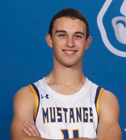 MadeiraHoops's tweet photo. Attention all Mustang basketball fans -  Tuesday is SENIOR NIGHT for our 4 amazing seniors.  Come celebrate Andrew Cissell, Drew Davis, Peter Laux and AJ Rockwell.  The senior night recognition will be at 7pm with the 7:30 tip off vs Lockland! https://t.co/h8gFdWPg86