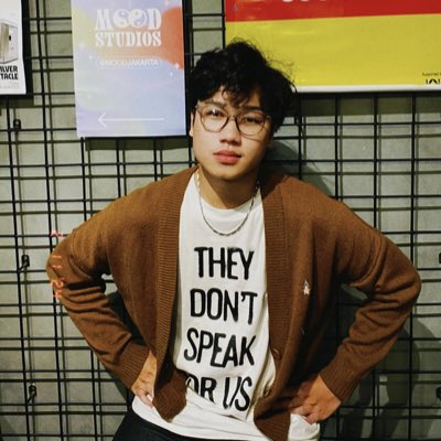 CryBabyCryGod's tweet photo. #FotoProfilBaru https://t.co/zTj6RpPIOf