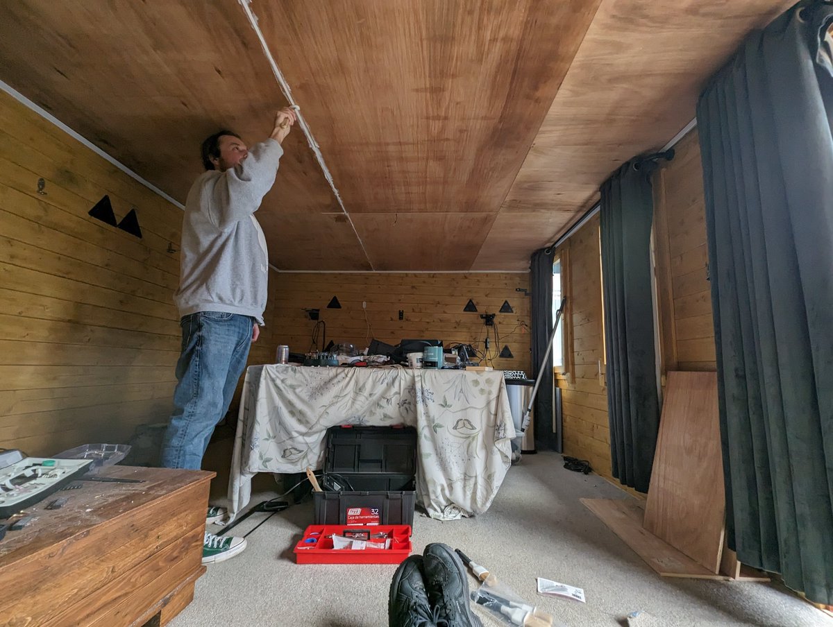 No stream tonight and the pod at will be a bit late tomorrow....

This is why!