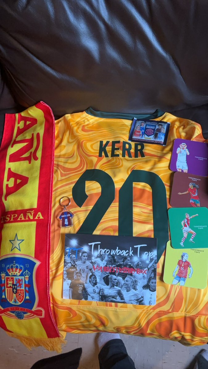 HopeC17x's tweet image. @ThrowbackTops love this ♥️♥️♥️♥️