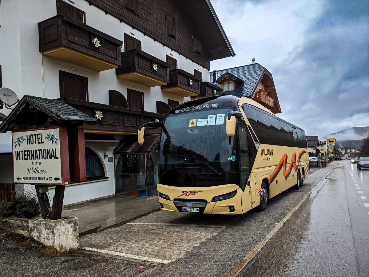 Benvenuyi in Italia 🇮🇹 

Beccy and Cecil #becil have arrived in Italy with students from #porttalbot for an unforgettable #skitrip 

Let the snowy adventures begin ❄️ ⛷️ 

#teamwilliams #coachhire #coachhirewales #teamworkmakesthedreamwork #williamscoaches