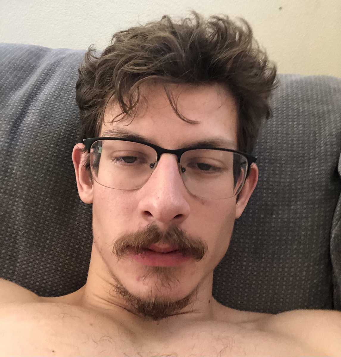 me when its 7:04 am and im waiting for the zzzquil and 3 melatonins to kick in