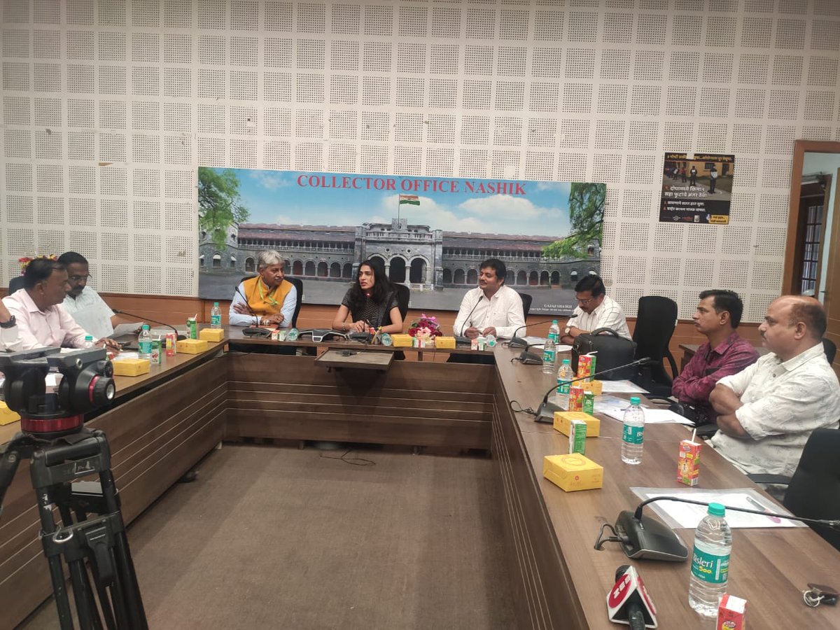 fssaiindia's tweet photo. FSSAI, West Region organized a press conference in #Nashik to announce the upcoming #Walkathon and #EatRightMilletMela at #Pimpalgaon, #Baswant and #Dindori on February 12, 2024.
⏩Hon'ble MoS @DrBharatippawar will grace the events. (1/2)
@MoHFW_INDIA
@IYM2023 https://t.co/SnfozYa2yR