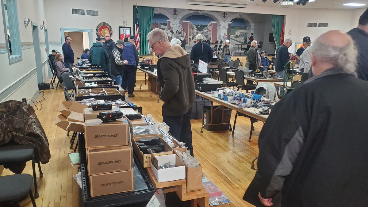 N1STN's tweet photo. The first hamfest of the season in Maine. I haven't seen it this full in years!
With @CurryKD1O https://t.co/p8b5Z2UnAh