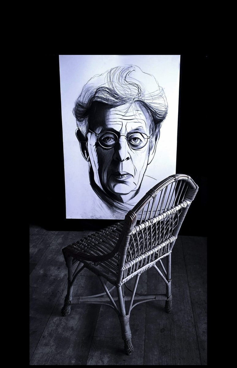 Julia Kosałka, „Philip Glass. W ciszy”, węgiel na papierze, 140x100 cm.

@philipglass 🙏🖤

#PhilipGlass #music

#pianocomposer #musiccomposer 
#classicalmusic #modernmusic

#portrait #drawing