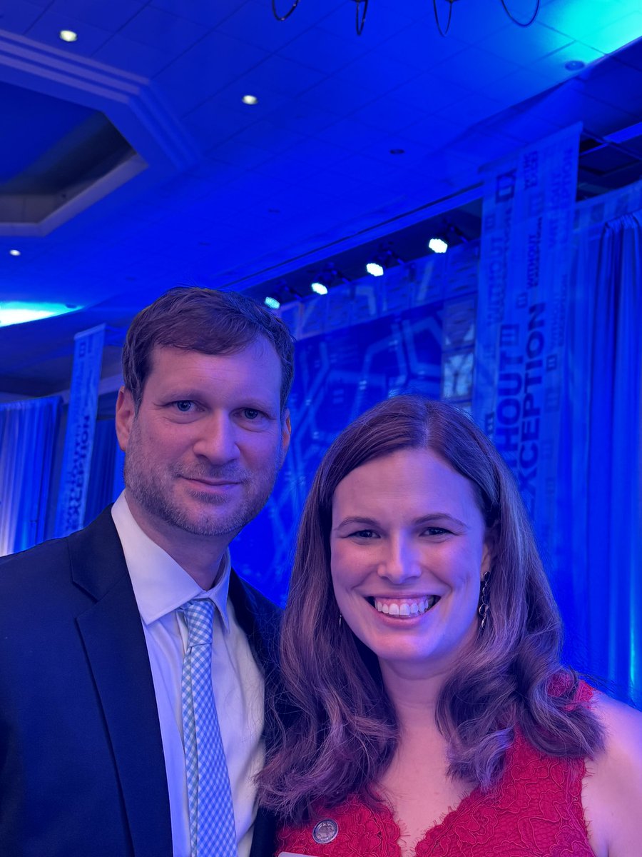 AllisonJRiggs's tweet photo. My love and I celebrated an organization last night - @HRC - that works to ensure that everyone can love and live in safety. The yearly gala in CLT raises much needed funds to fight for equality for all, without exception. Sat at the best table, too :-) @CamPruetteNC https://t.co/Znn11BcMxK