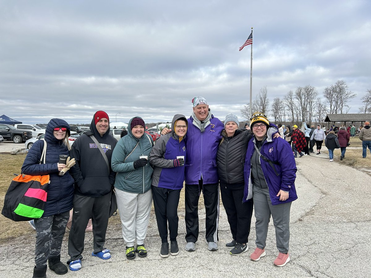 FensterBPS's tweet photo. @BellevueSchools was well represented at yesterday’s Special Olympics Polar Plunge.  Numbers are not finalized, but the event raised over $228,000, with over $35,000 of that coming from #TeamBPS. We had 17 schools participate and 109 individuals plunge!  And YES, it was cold!!! https://t.co/VzQ4VE7BrV