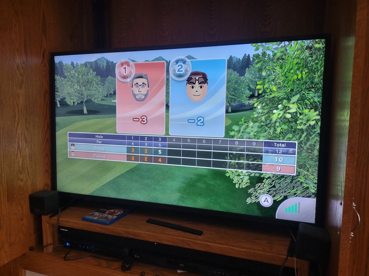 WSCIowaDad's tweet photo. A bunch of nice 3-hole matches with OldGuy today :). #WiiU #WiiSportsClub https://t.co/qrFB8rbdPf
