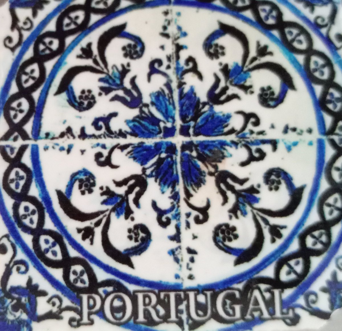 Més mentides del PP i tant frescos.
Així és l'Espanya oficial, sigui PP O PSOE.
Sigui el (Ro)Var amb futbol la setmana prèvia al Girona O la següent O l'anterior sempre a benefici de l'equip de l'Estat.