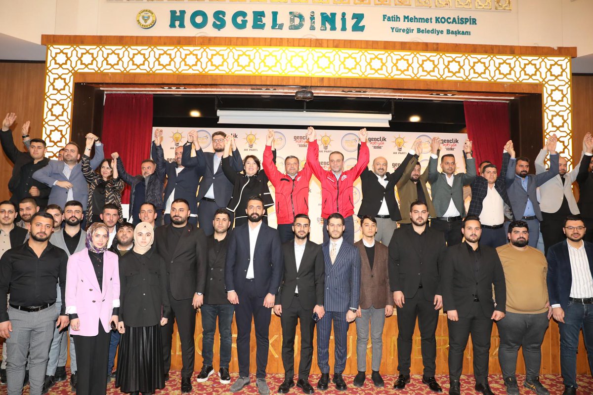 ozangulacti's tweet photo. Gençlerimiz bizim gözbebeğimiz, geleceğimiz…
Adana'mızın geleceğini, Adana Yüzyılını kıymetli gençlerimizle birlikte inşaa edeceğiz. 

Gençlerimiz, bugün coşku ve heyecanlarıyla bir kez daha hazır ve kararlı olduklarını gösterdi.

AK Parti Gençlik Kolları'mızın düzenlediği 'Gençlik Aşkıyla Adana' programına katıldık.

@adanaakgenclik
@onderryucel

#GerçekBelediyecilik
#HazırızKararlıyız
#AdanaKazanacak