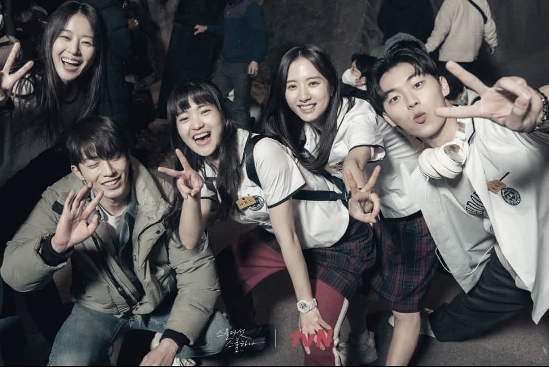 take me back to the night we meet...

#2YearsWith2521 #TwentyFiveTwentyOne #NaHeeDo #BaekYijin