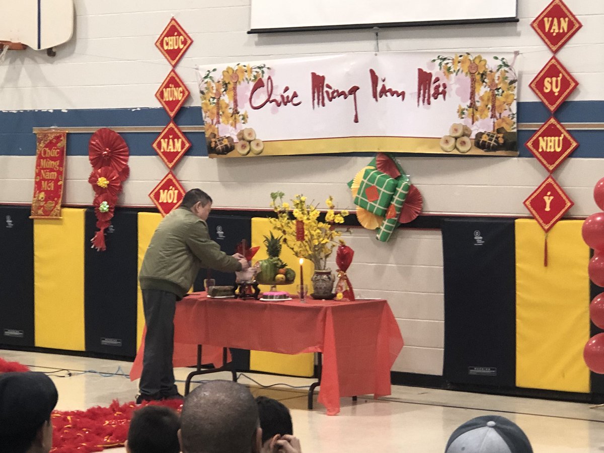 gordonldcsb's tweet photo. Vietnamese School staff, students and parents gather to celebrate the year of the dragon. Happy New Year https://t.co/DSZkJdYK9u