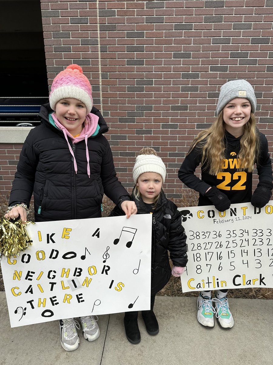 Let’s Go Hawks! #IOWA #Hawkeyes #CaitlinClark