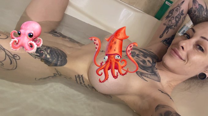 Crawling out from under my rock this year https://t.co/f0ocbbH8ML<a href="/tag/mvsales"class="tags"><span>#mvsales</span></a>