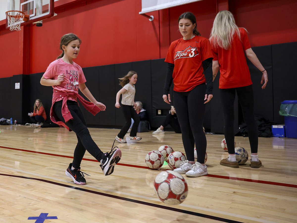 We love giving back to the next generation of girls in sports at the NGWSD Clinic every year! #GoTops | #NGWSD