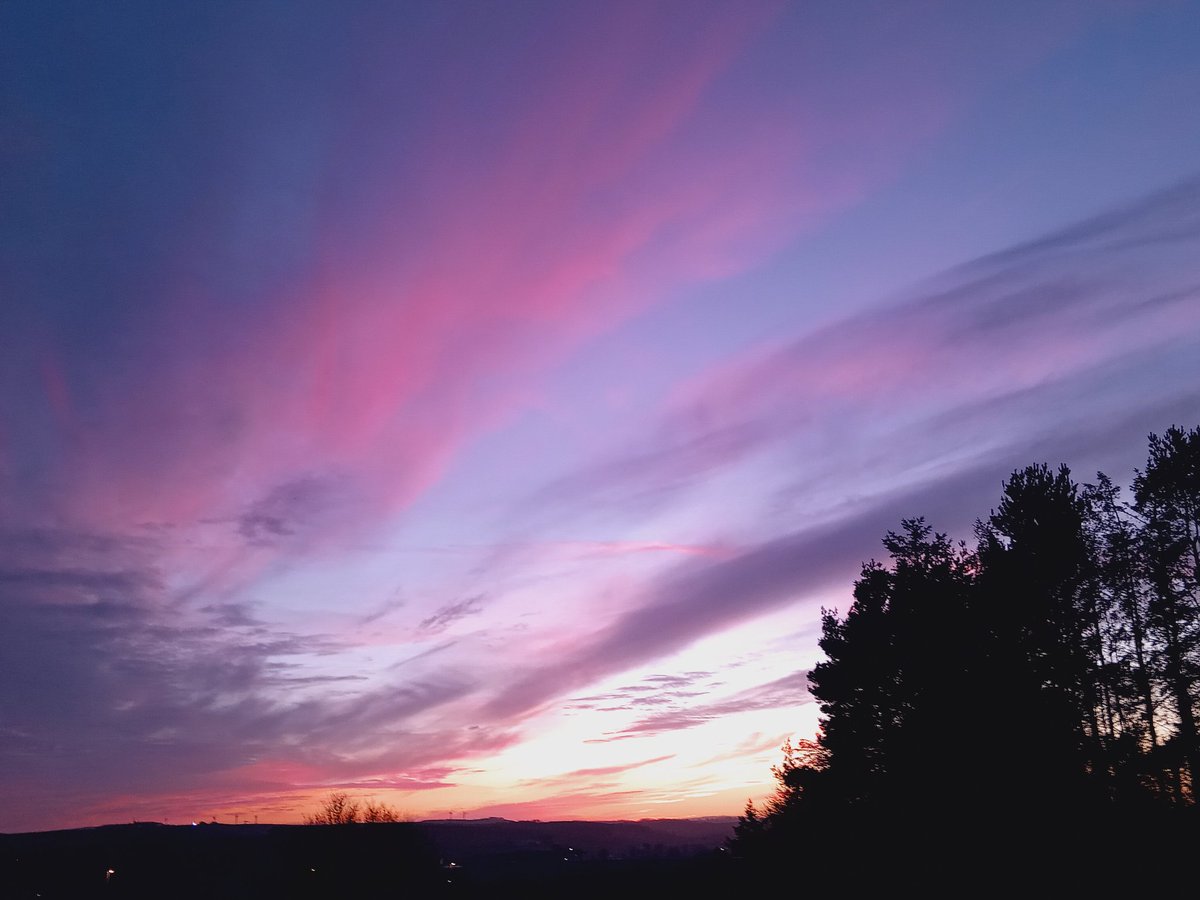 Stunning sky over Turriff, Aberdeenshire. 

#GordonandBuchan