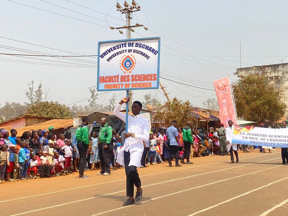 Univ_Dschang's tweet photo. 11 FÉVRIER 2024: 58e Fête de la jeunesse

Le Recteur de l'Université de Dschang, Professeur Roger TSAFACK NANFOSSO et la communauté universitaire présents pour la célébration de la jeunesse.

#MINESUP
#MINJEC
#DynamiqueCollective
#FêtedelaJeunesse https://t.co/5vTuUL5ygp