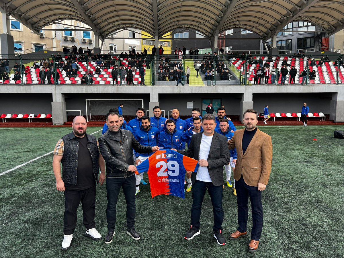 İstanbul Gümüşhane Spor’a Ahmet Kaya Başkanlığında şampiyonluk maçında Heska İnşaat olarak başarılar dileriz.