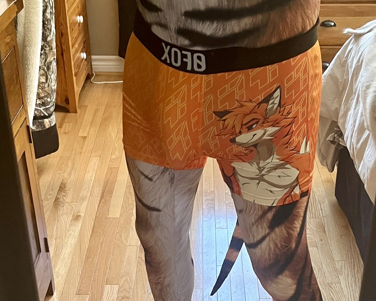 DaedraBanisher's tweet photo. I can’t decide on a favourite @0foxShop they’re all so comfy https://t.co/35mZ6Dh56Z