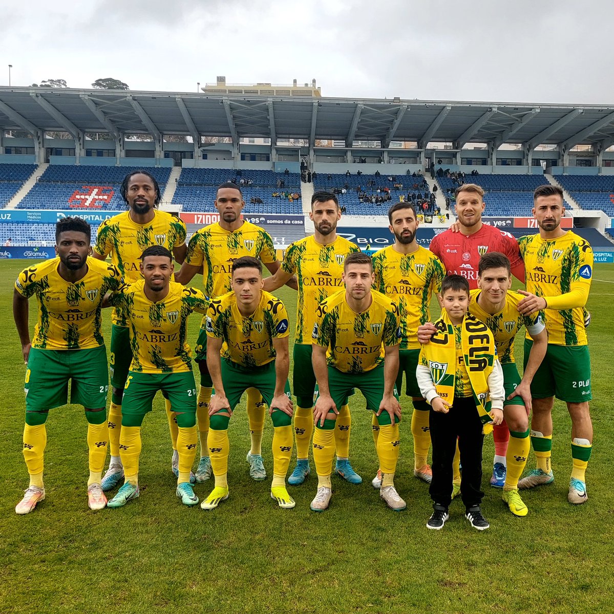 CDTondela1933's tweet photo. 💛💚
#MágicoTondela #CFBCDT https://t.co/j7H6qSDENc