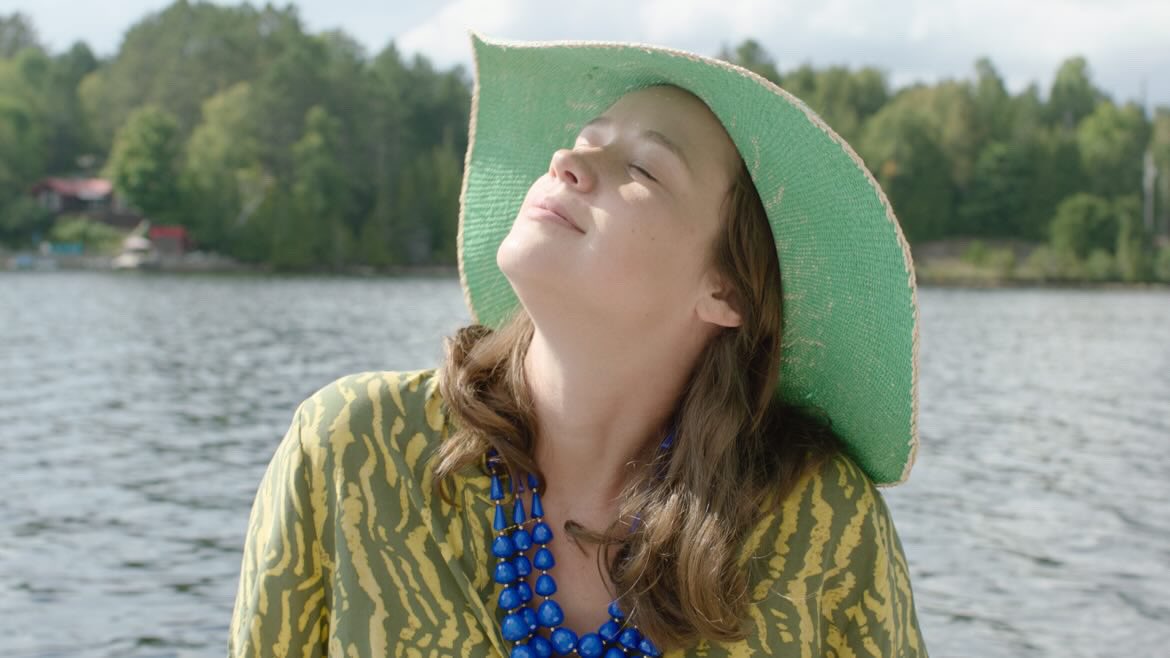 Kelsey Falconer as Lea in ‘Fortescue’