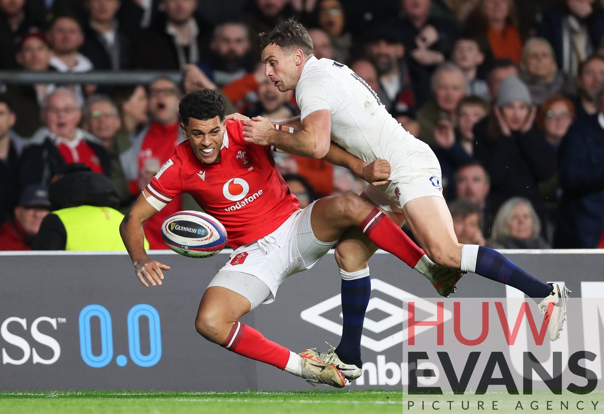 Gareth Everett tweet media