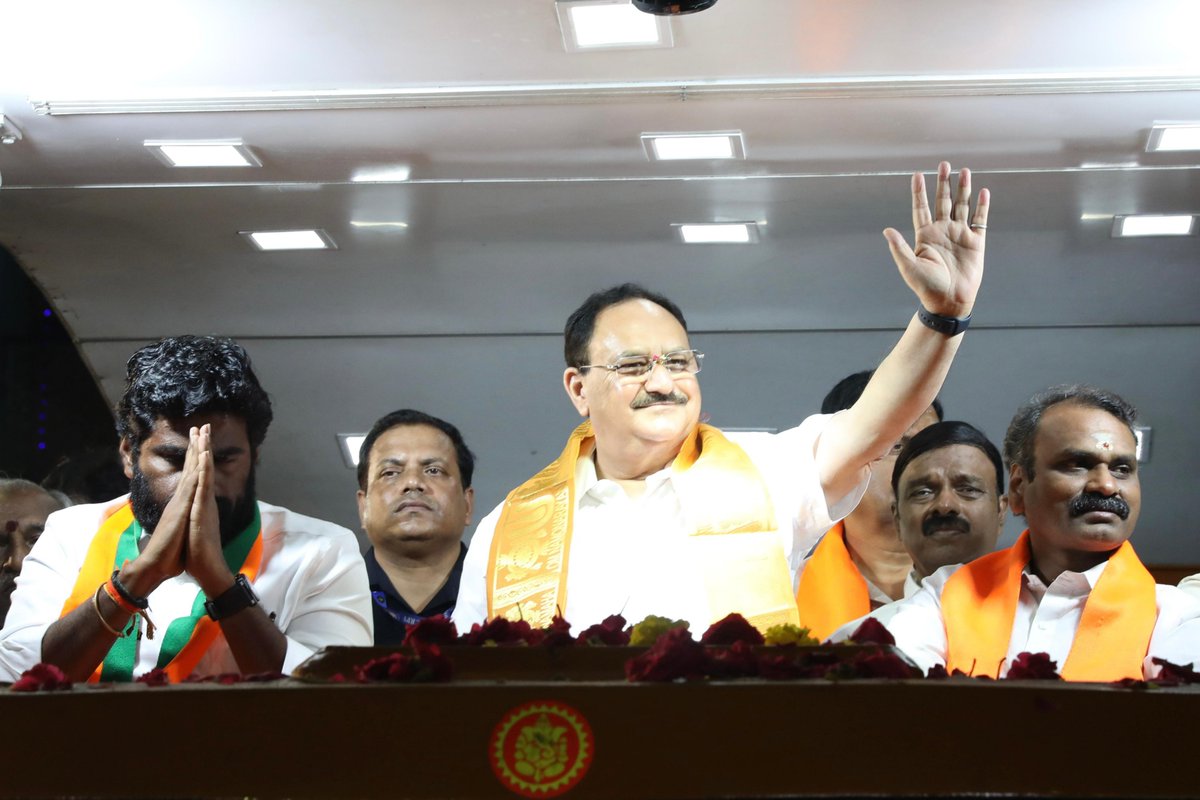 JPNadda's tweet image. Overwhelmed by the warm affection and support showered by the people of Harbour assembly constituency in Chennai during #EnMannEnMakkal yatra.
 
The continued support of the people of Tamil Nadu for this yatra is indicative of their trust in the dynamic leadership of Hon. PM Shri…